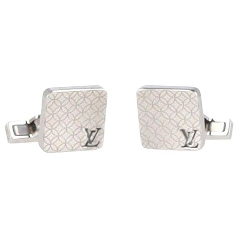 cufflinks louis vuitton.